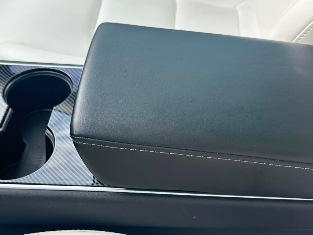 2019 Tesla Model 3 Performance photo 37