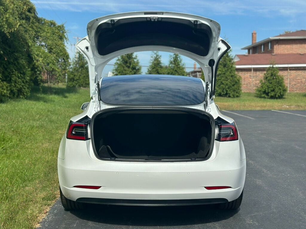 2019 Tesla Model 3 Performance photo 6