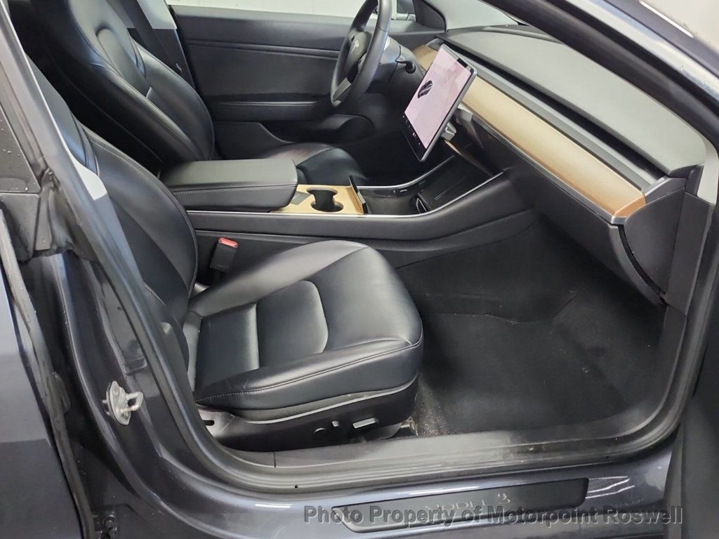 2019 Tesla Model 3 Performance photo 3