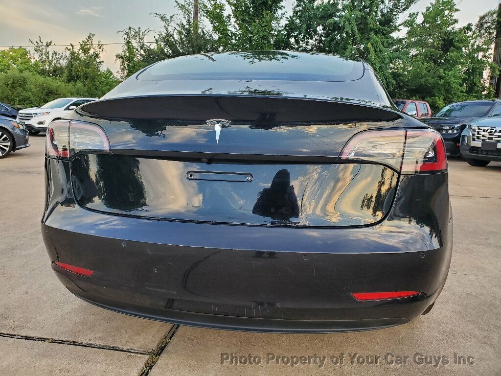 2019 Tesla Model 3 Performance photo 11