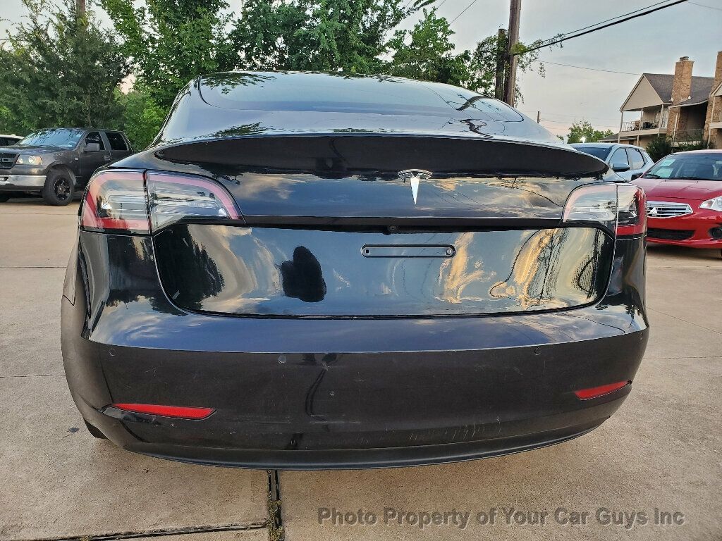 2019 Tesla Model 3 Performance photo 13