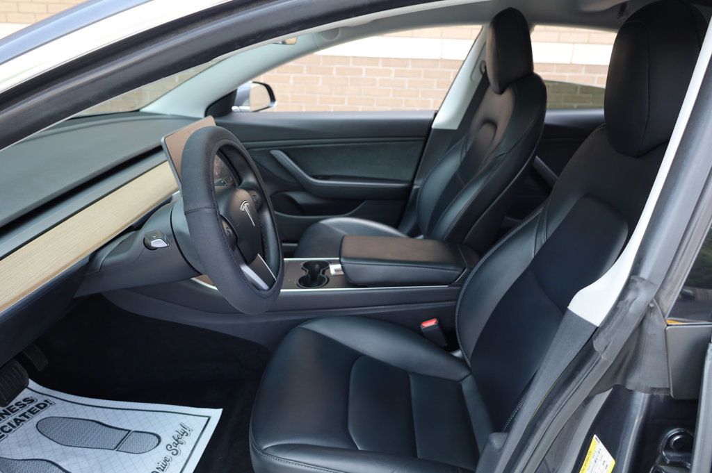 2019 Tesla Model 3 Standard Range Plus photo 12