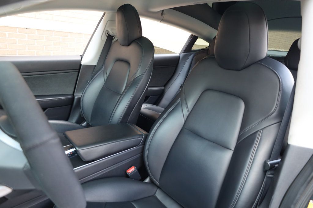 2019 Tesla Model 3 Standard Range Plus photo 13