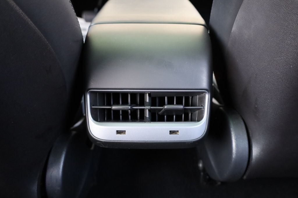 2019 Tesla Model 3 Standard Range Plus photo 29