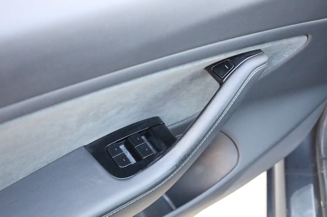 2019 Tesla Model 3 Standard Range Battery Plus RWD - 22939904 - 31