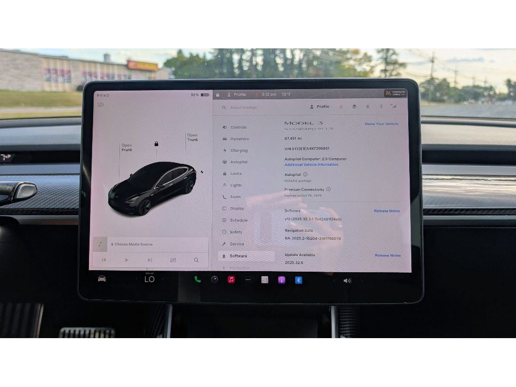 2019 Tesla Model 3 Standard Range Plus photo 25