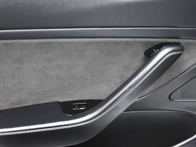 2019 Tesla Model 3 Standard Range Plus - 23008697 - 14