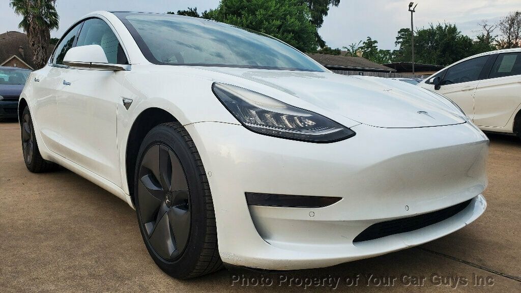2019 Tesla Model 3 Standard Range Plus photo 9