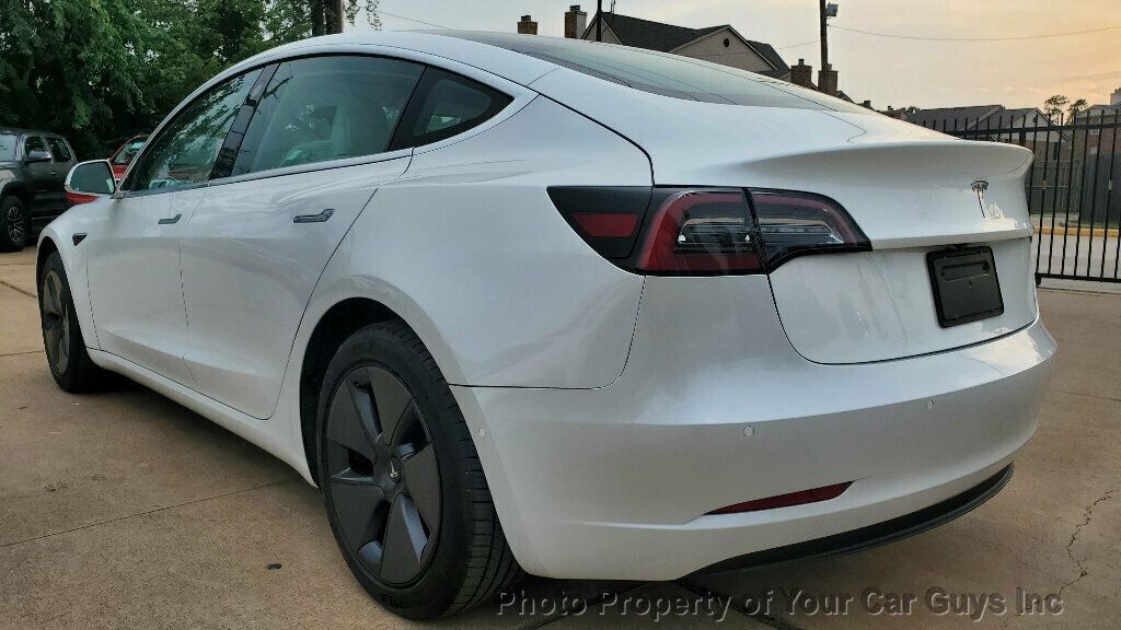 2019 Tesla Model 3 Standard Range Plus photo 16