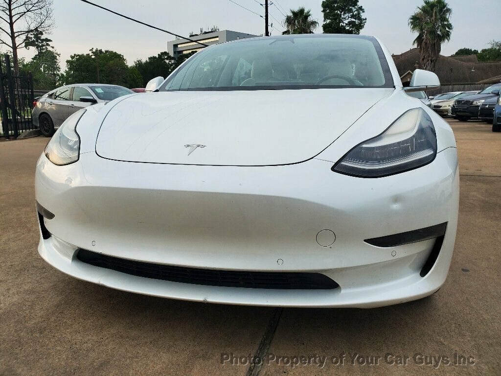 2019 Tesla Model 3 Standard Range Plus photo 4