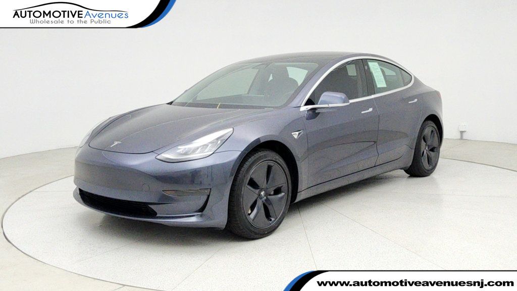 2019 Tesla Model 3 Standard Range Plus - 22947417 | Video 1
