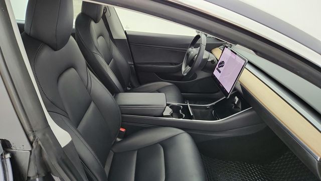 2019 Tesla Model 3 Standard Range Plus - 22947417 - 26