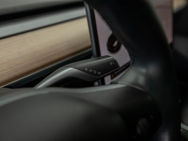 2019 Tesla Model 3 Standard Range Plus RWD - 22926375 - 18