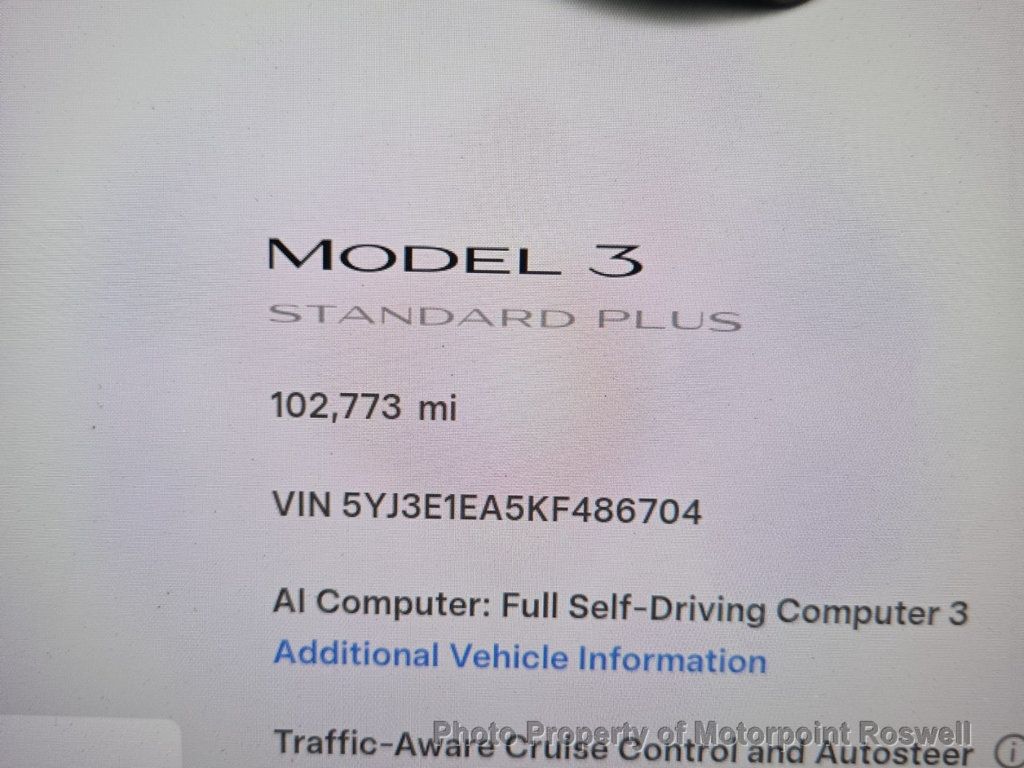 Tesla Model 3 photo 3