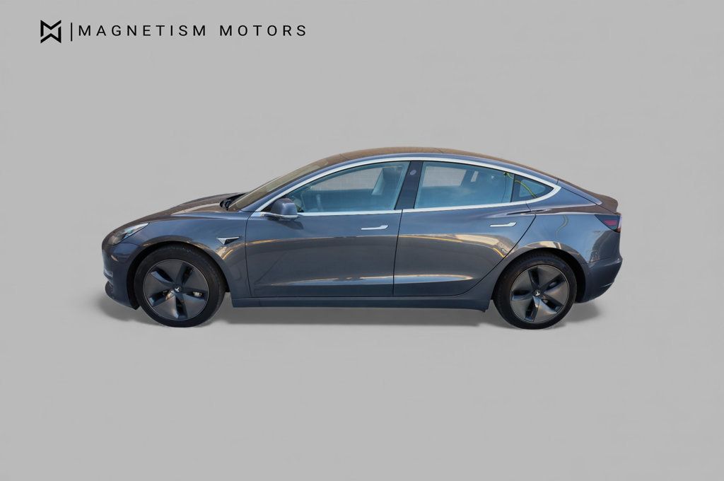 2019 Tesla Model 3 Standard Range Plus photo 2