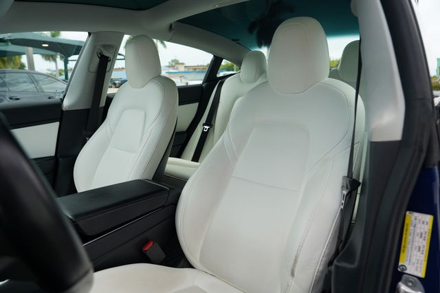 2019 Tesla Model 3 Standard Range Plus RWD - 23043998 - 9