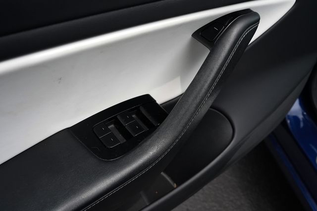 2019 Tesla Model 3 Standard Range Plus RWD - 23043998 - 38