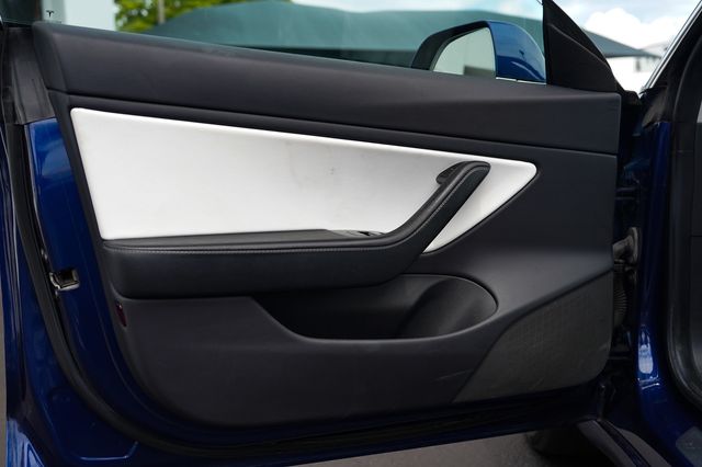 2019 Tesla Model 3 Standard Range Plus RWD - 23043998 - 39