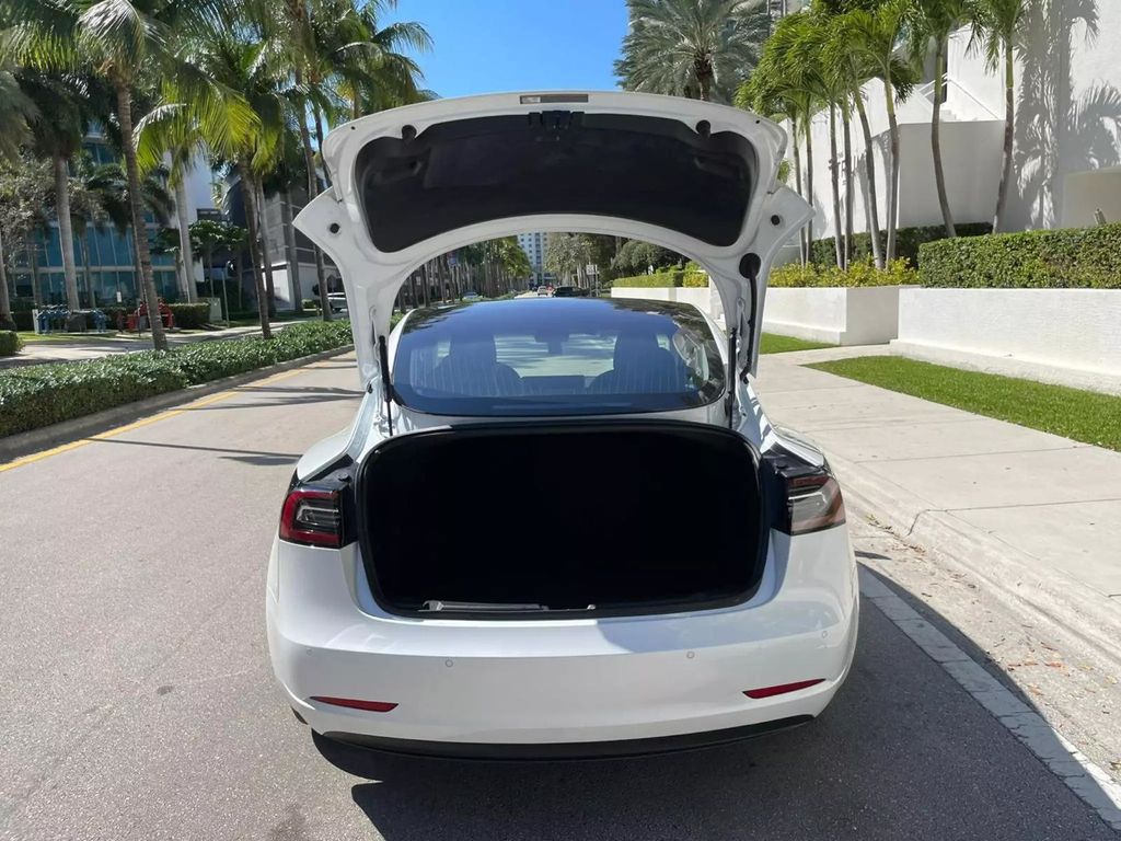 2019 Tesla Model 3 Standard Range Sedan 4D - 22334084 - 11
