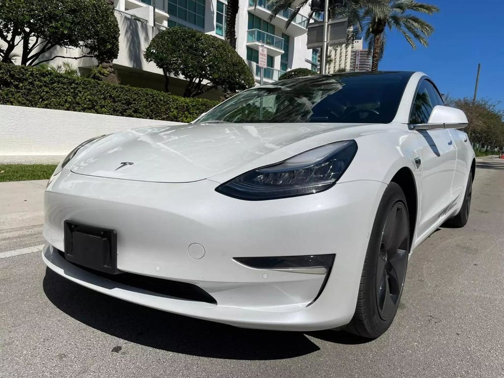 2019 Tesla Model 3 Standard Range Sedan 4D - 22334084 - 8