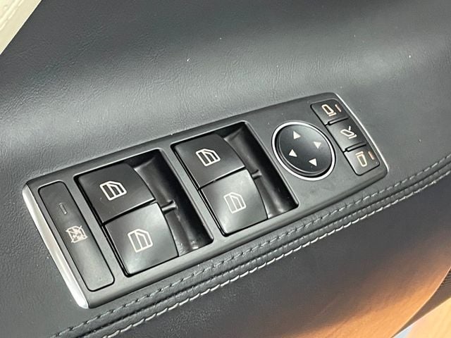 2019 Tesla Model S Standard Range AWD - 22940657 - 14