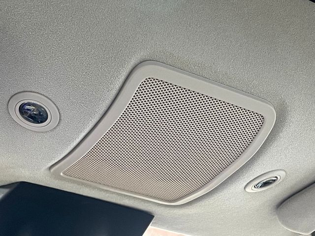 2019 Tesla Model S Standard Range AWD - 22940657 - 42