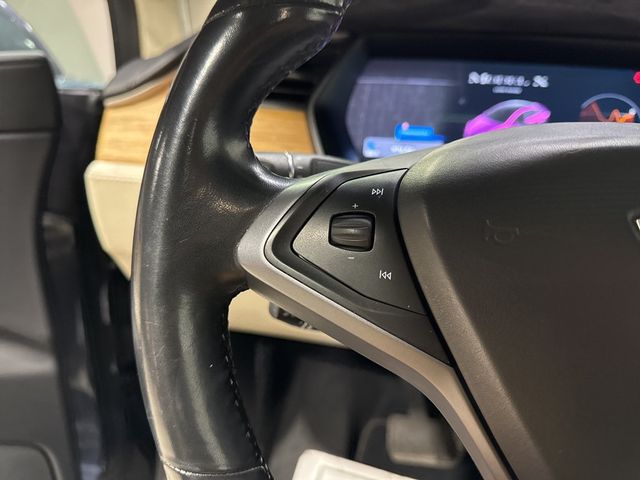 2019 Tesla Model X 75D AWD - 22972761 - 14