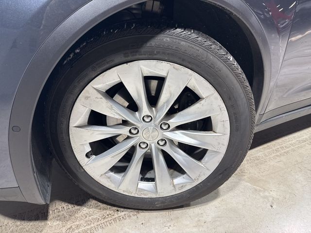 2019 Tesla Model X 75D AWD - 22972761 - 1