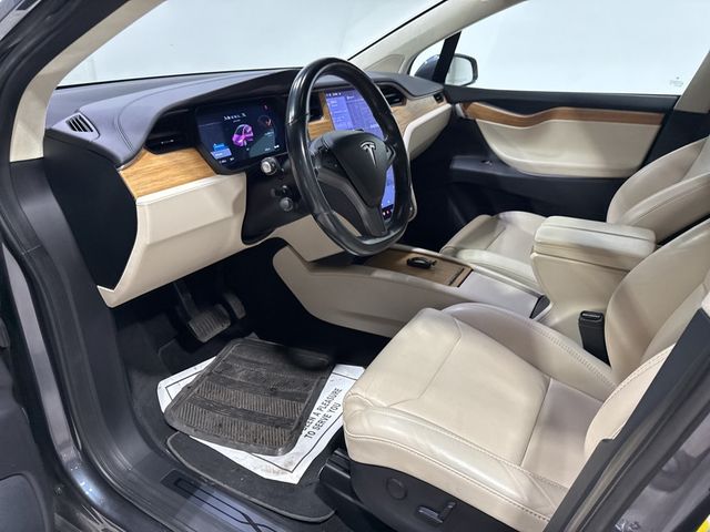 2019 Tesla Model X 75D AWD - 22972761 - 35