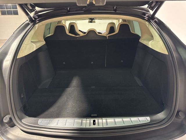 2019 Tesla Model X 75D AWD - 22972761 - 46