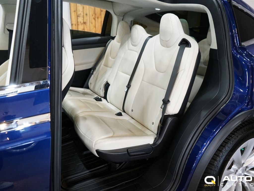 2019 Tesla Model X 75D AWD - 23005587 - 21