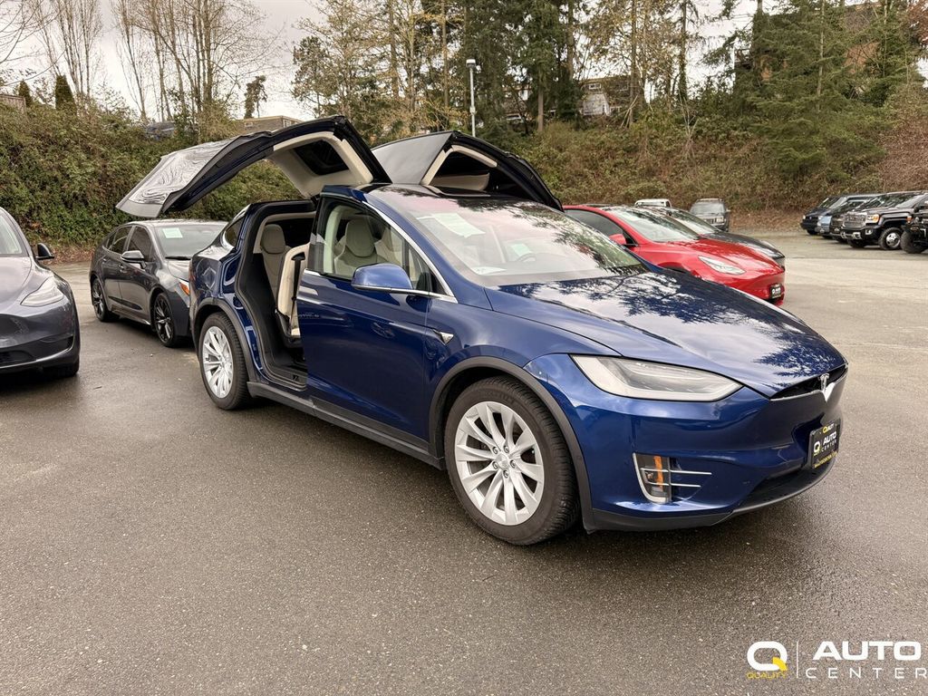 2019 Tesla Model X 75D AWD - 23005587 - 7