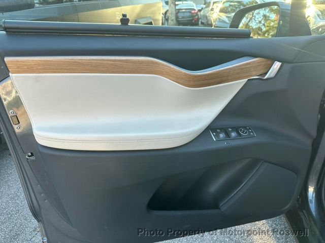 2019 Tesla Model X AWD - 22943360 - 14