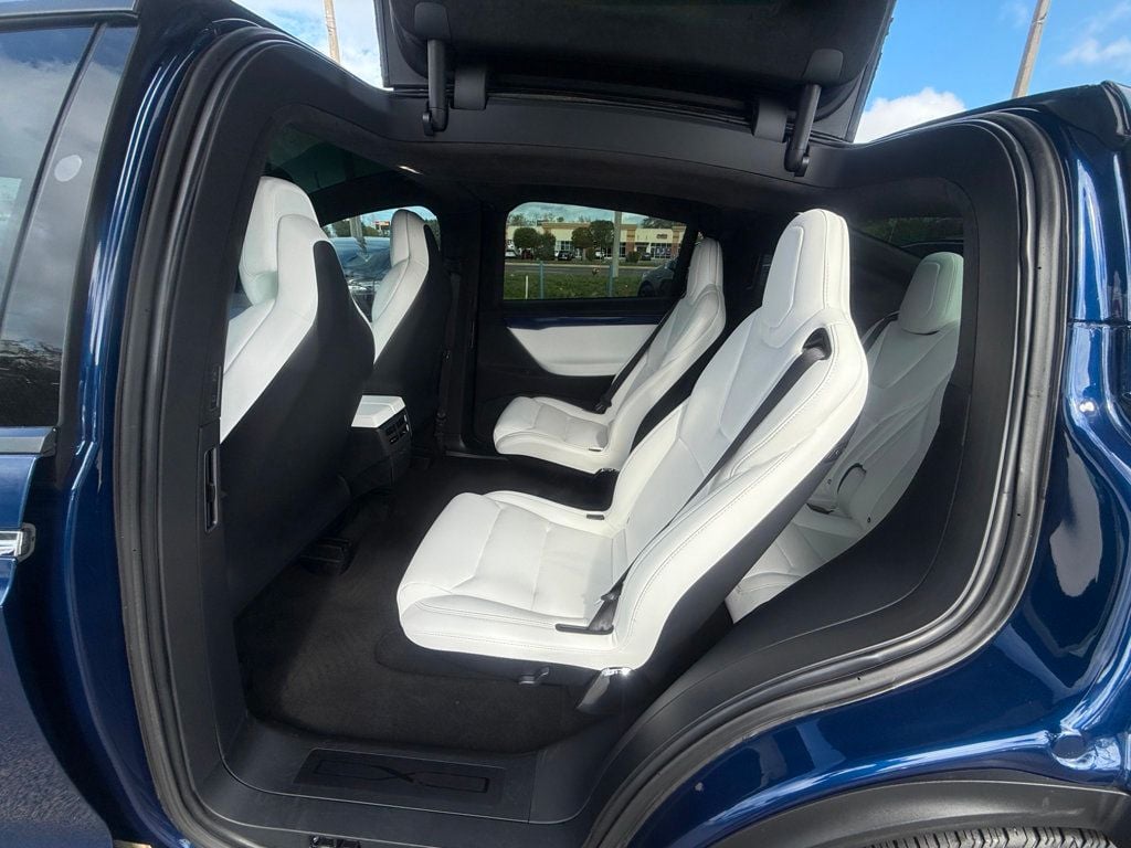 2019 Tesla Model X LONG RANGE**6 PASSENGERS**WHITE INTERIOR** - 22770002 - 21