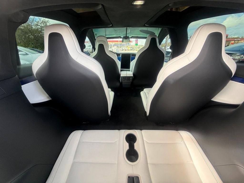 2019 Tesla Model X LONG RANGE**6 PASSENGERS**WHITE INTERIOR** - 22770002 - 23