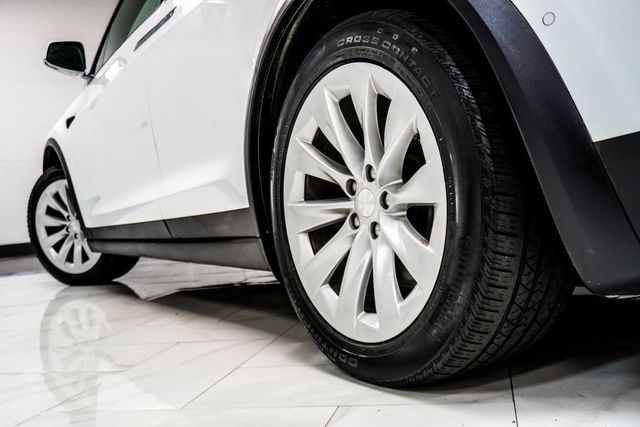 2019 Tesla Model X Long Range photo 9