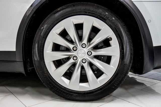 2019 Tesla Model X Long Range photo 10