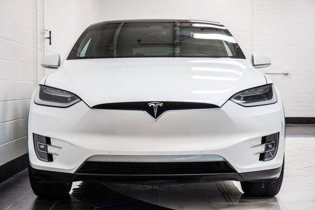 2019 Tesla Model X Long Range photo 11