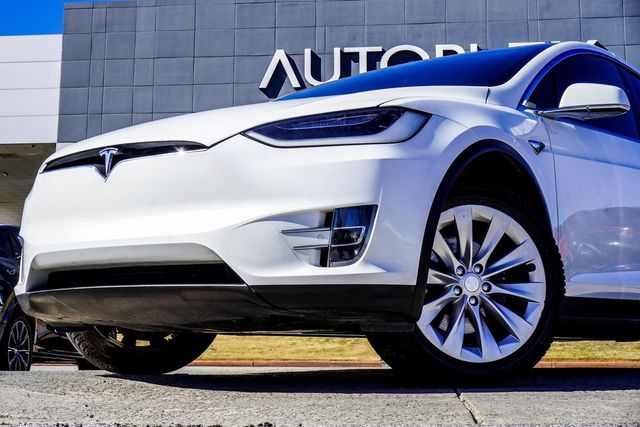2019 Tesla Model X Long Range photo 2