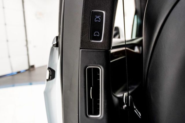 2019 Tesla Model X Long Range photo 20