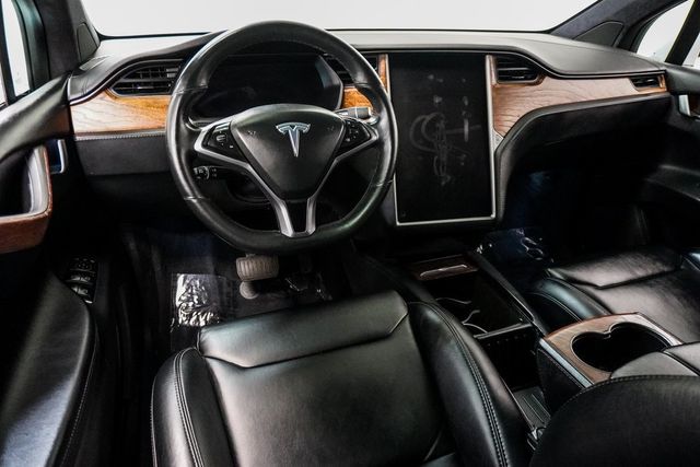 2019 Tesla Model X Long Range photo 23