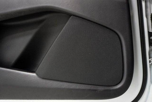 2019 Tesla Model X Long Range photo 31
