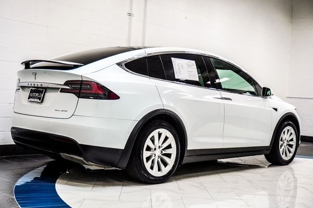 2019 Tesla Model X Long Range photo 5