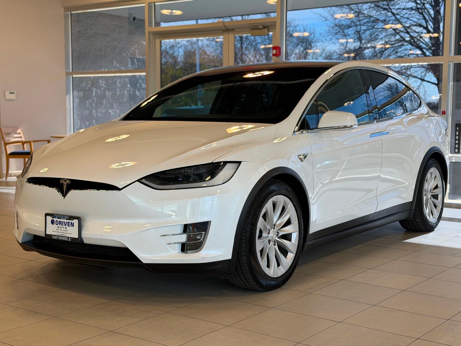 2019 Tesla Model X Long Range photo 4