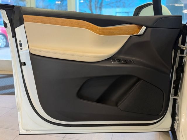 2019 Tesla Model X Long Range AWD - 22988672 - 18