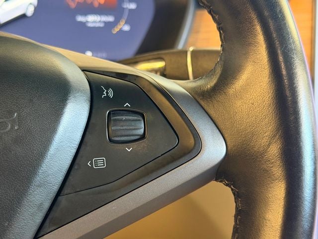 2019 Tesla Model X Long Range AWD - 22988672 - 28