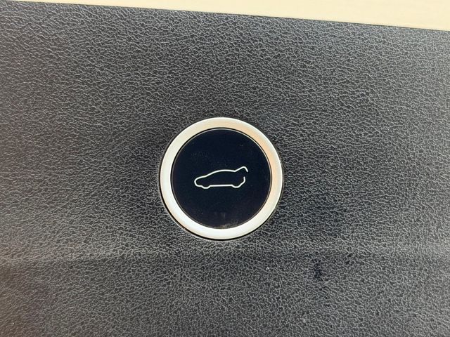 2019 Tesla Model X Long Range AWD - 22988672 - 38