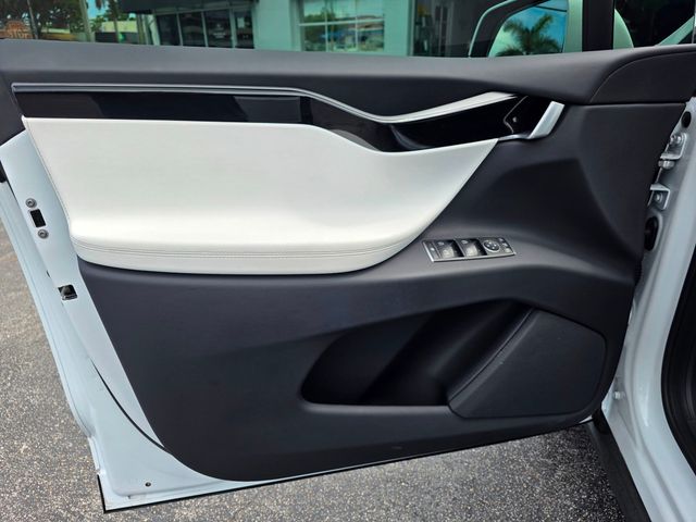 2019 Tesla Model X Long Range AWD - 23036852 - 11