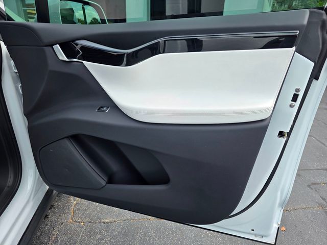 2019 Tesla Model X Long Range AWD - 23036852 - 18