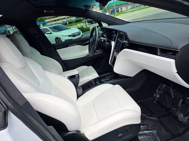 2019 Tesla Model X Long Range AWD - 23036852 - 19